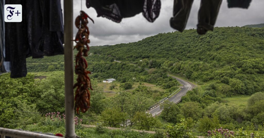 Ein armenisches Dorf an der neuen Grenze zu Aserbaidschan