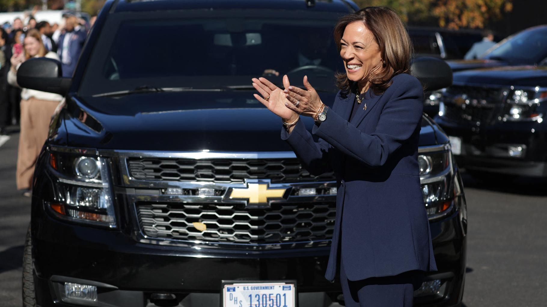 Donald Trump élu président : une semaine après sa défaite, Kamala Harris est de retour à la Maison-Blanche