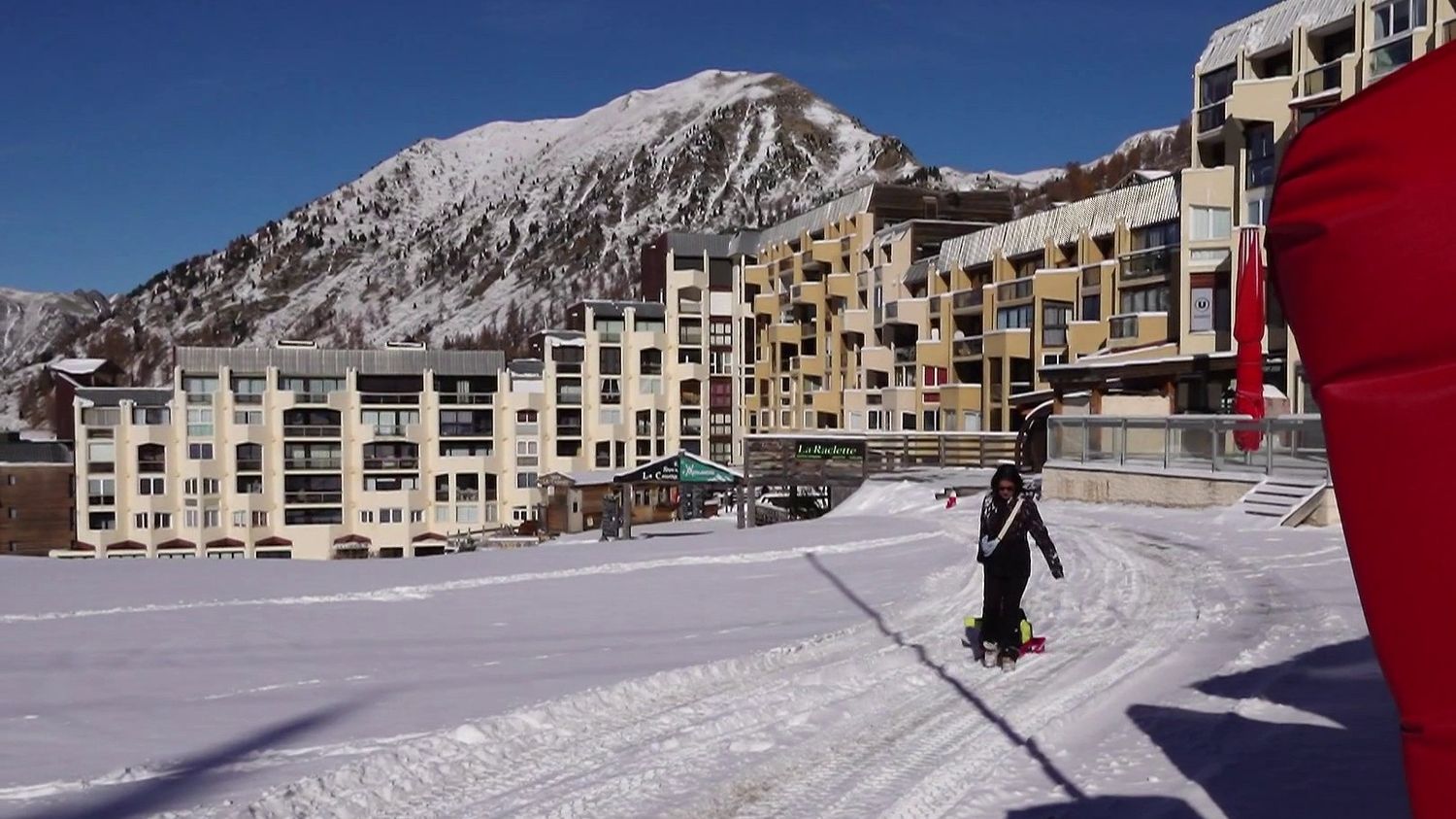 Dans les Alpes-Maritimes, les stations de ski commencent à préparer la saison sous les premières neiges