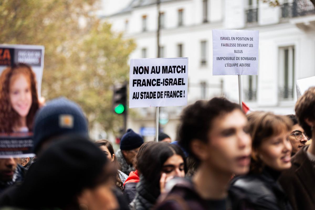 Match France-Israël : « Le conflit israélo-palestinien a toujours été assez présent dans les stades »