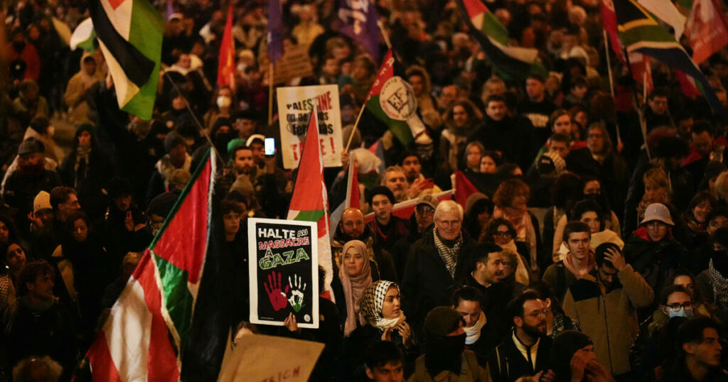 Trump remporte la Chambre des représentants, match au Stade de France sous haute surveillance, Israël accusé de «crime contre l’humanité»… L’actu de ce jeudi matin