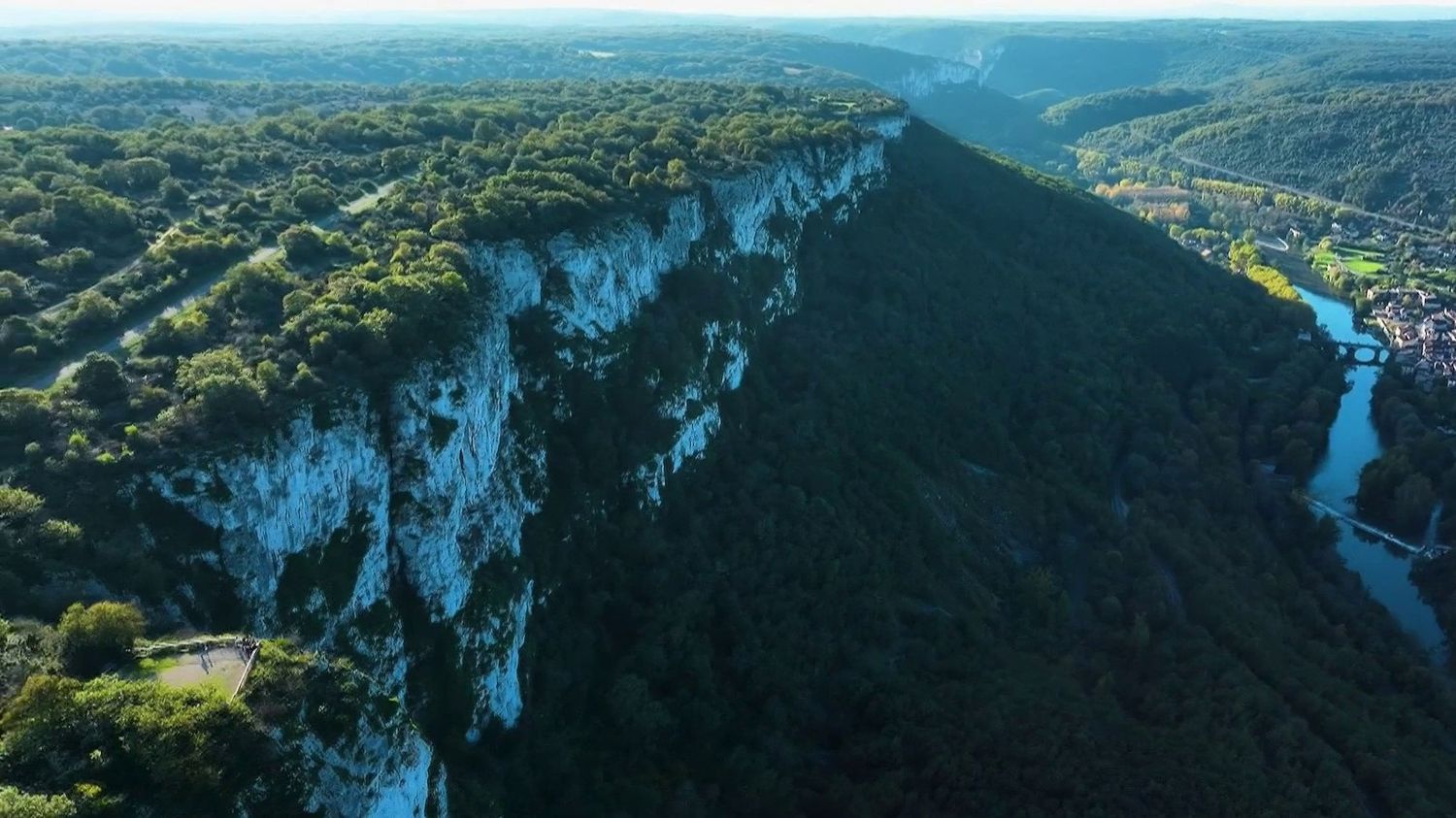 Patrimoine : à la découverte des gorges de l’Aveyron et de ses chefs-d’œuvre