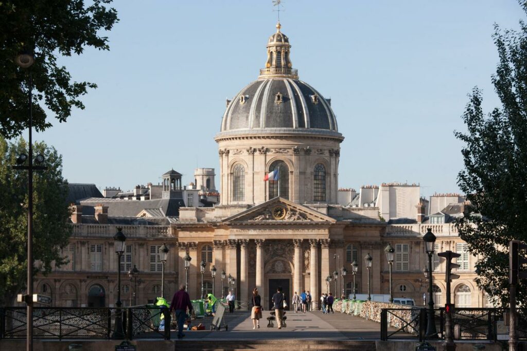 Un colloque climatosceptique échauffe les Académies