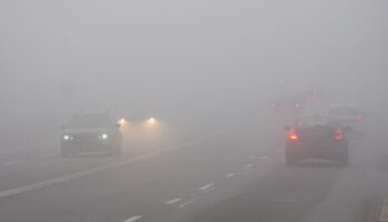 Comment utiliser les feux de brouillard ? De nombreux automobilistes le font mal et risquent une amende salée