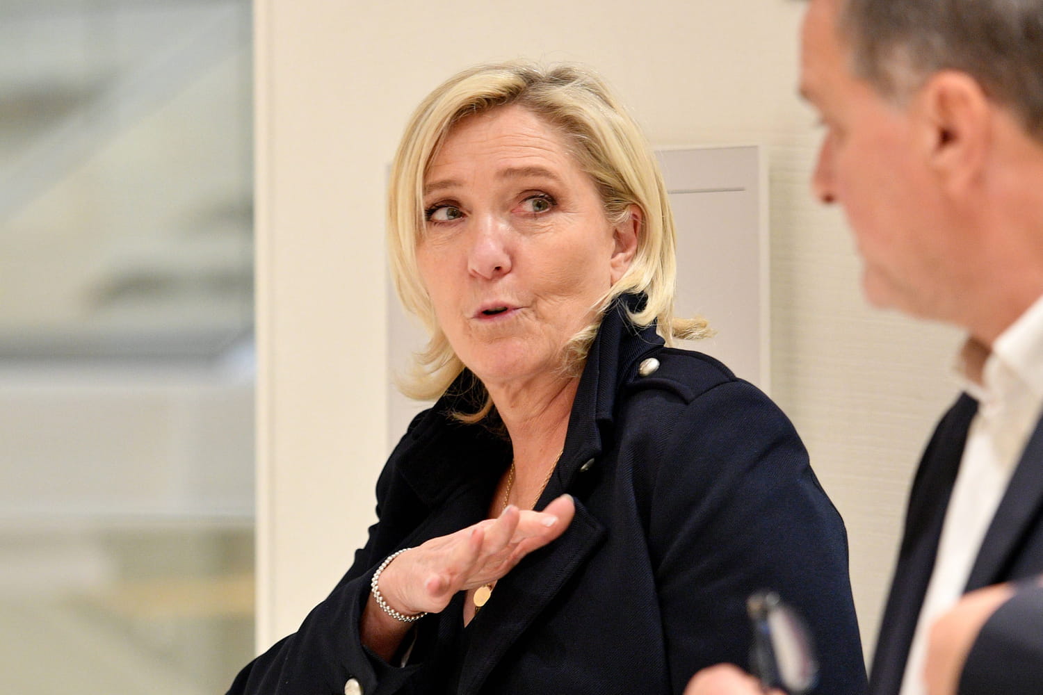 "Acharnement", "procès politique"... La riposte de Marine Le Pen pour gagner l'opinion publique au procès du RN