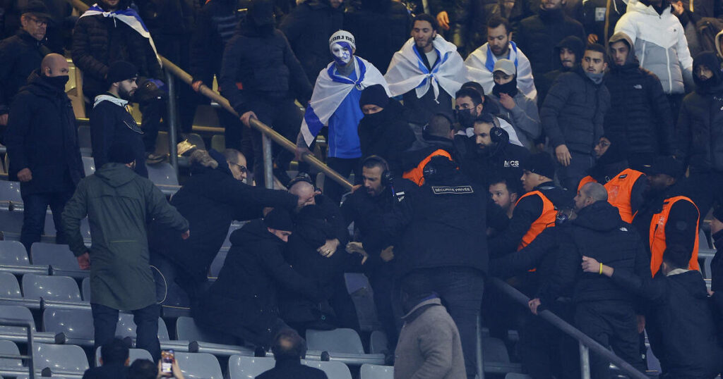 Violences au Stade de France : que s’est-il passé dans les tribunes lors de France-Israël ?