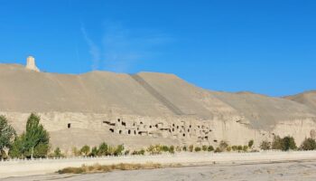 REPORTAGE. "Quand la tempête de sable arrive, on ferme les grottes" : en Chine, dans le désert de Gobi, les autorités tentent de protéger un patrimoine millénaire