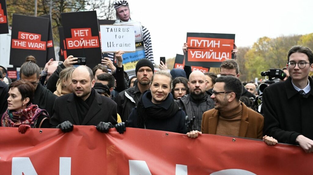 DIRECT. Guerre en Ukraine : des opposants russes en exil, menés par Ioulia Navalnaïa, marchent à Berlin contre le conflit