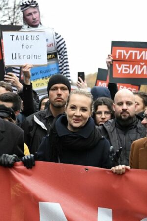 DIRECT. Guerre en Ukraine : des opposants russes en exil, menés par Ioulia Navalnaïa, marchent à Berlin contre le conflit