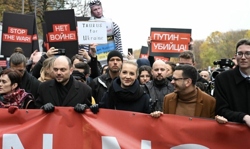 DIRECT. Guerre en Ukraine : des opposants russes en exil, menés par Ioulia Navalnaïa, marchent à Berlin contre le conflit