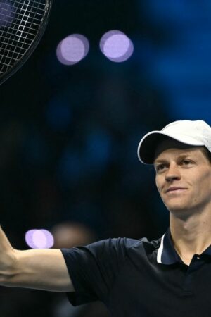 Masters ATP : le numéro 1 mondial Jannik Sinner remporte son premier Masters au terme d'une finale à sens unique