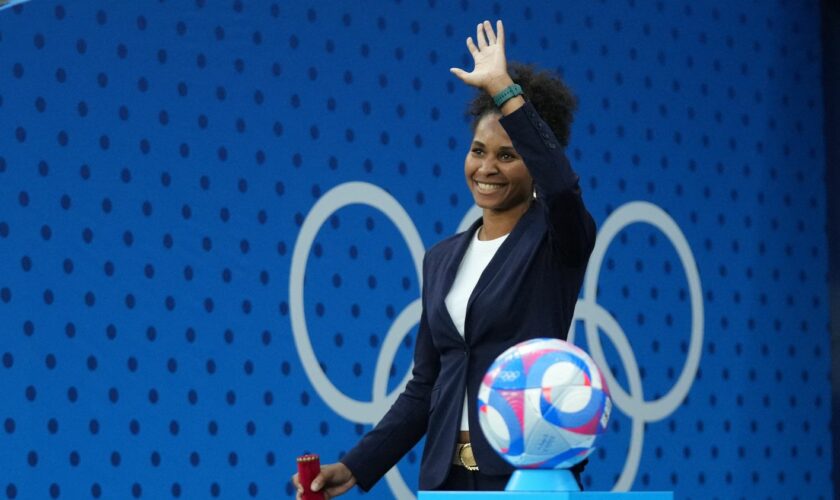 Fédération française de football : "Ça a été une des plus belles transitions que j'ai eu à faire après le football", confie Laura Georges, la secrétaire générale, qui quitte son poste