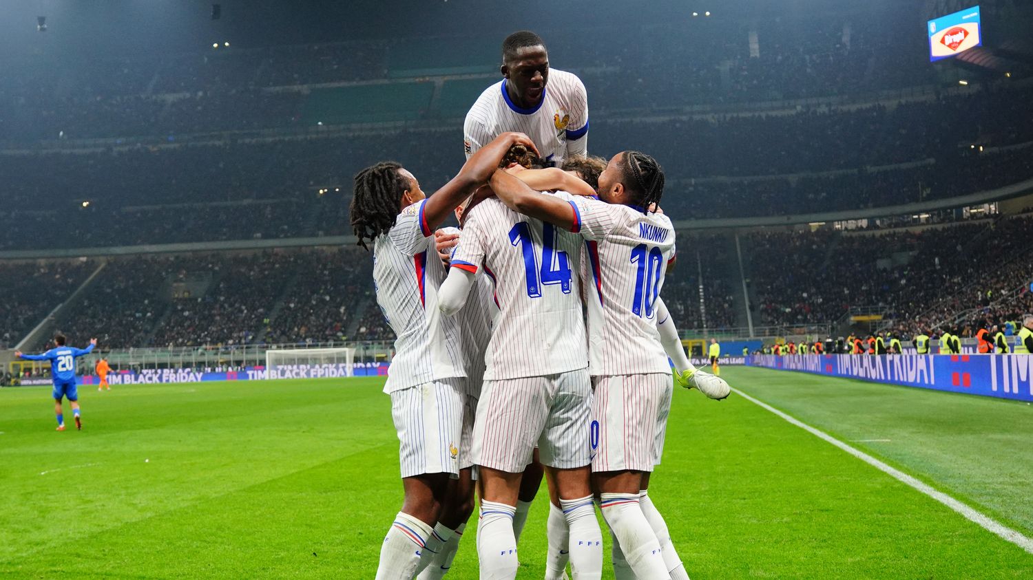 Italie-France : revivez la belle victoire des Bleus à San Siro qui leur offre la première place de leur groupe de Ligue des Nations