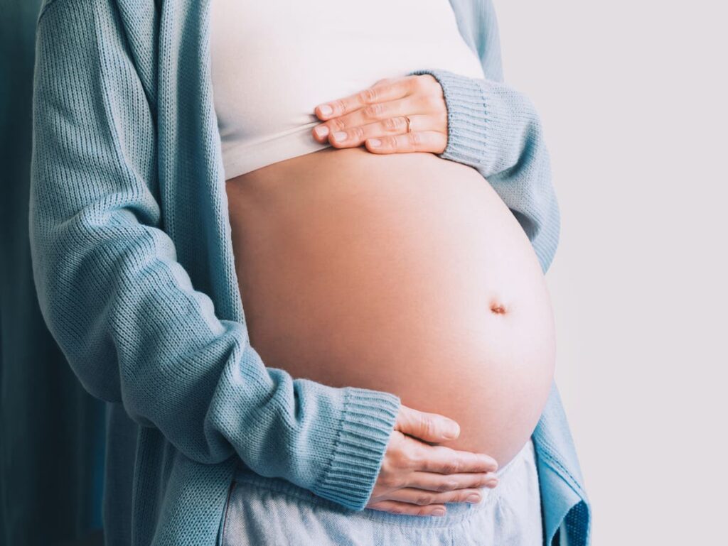 Woman goes to doctor for sore throat only to find she’s pregnant with quadruplets