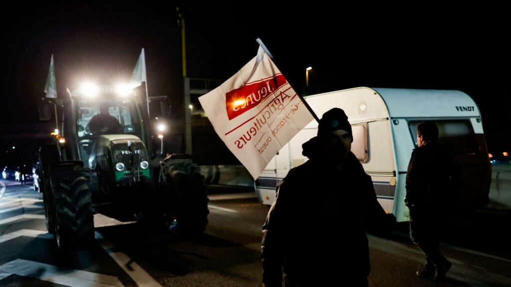 Blocages des agriculteurs : pourquoi ces lieux baptisés « de l’Europe » sont symboliquement ciblés