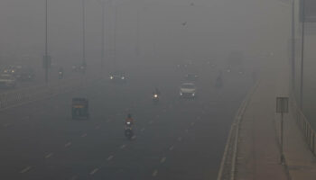 Pollution de l’air : New Delhi suffoque sous des particules fines à la concentration 60 fois supérieure aux recommandations de l’OMS