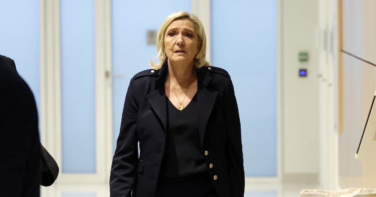 La cheffe de file du Rassemblement national (RN) Marine Le Pen au tribunal de Paris pour le procès sur les assistants parlementaires du RN, le 13 novembre 2024