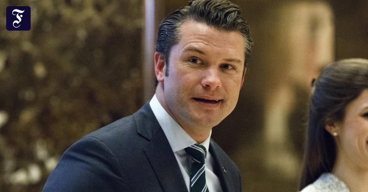 Vorwürfe gegen Pete Hegseth: Trump hält trotz schwerer Vorwürfe an künftigem Minister fest