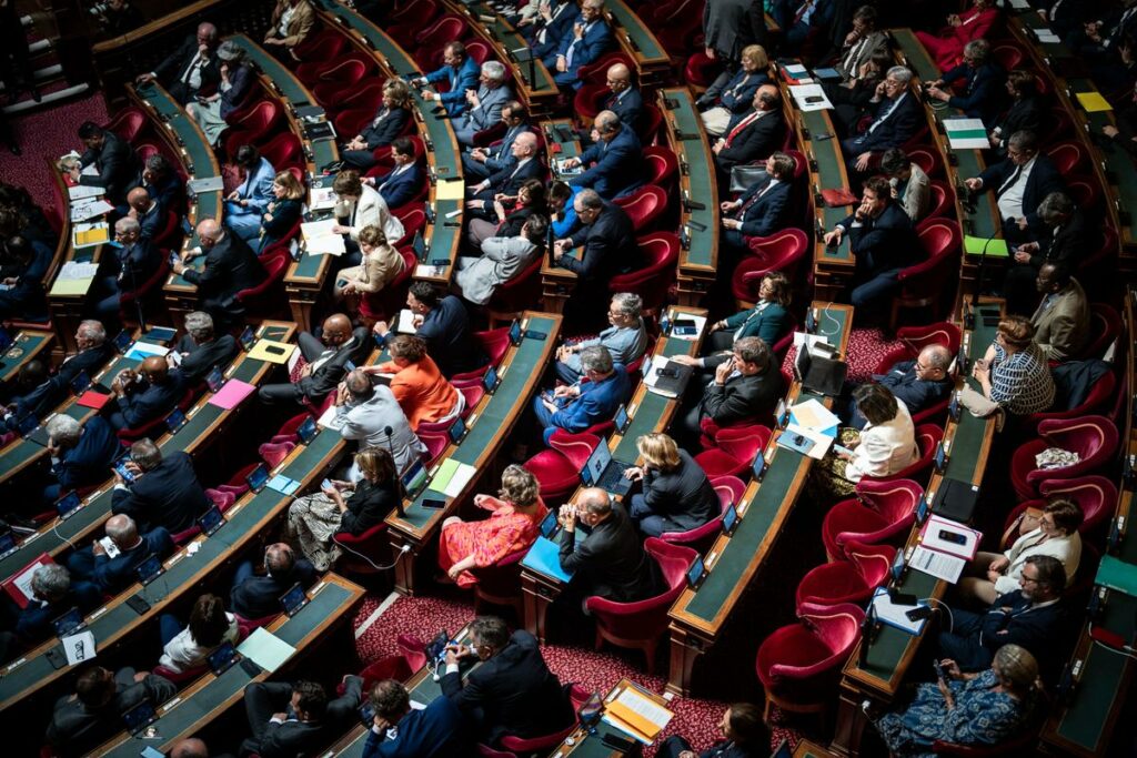 Dérapage du budget : le Sénat fustige « l’attentisme » et « l’inaction » des précédents gouvernements