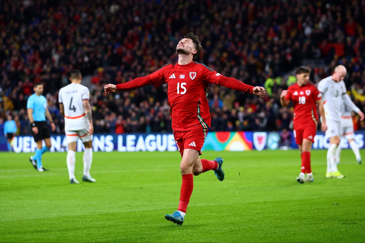 Liam Cullen leads Wales to thrilling victory and Nations League promotion