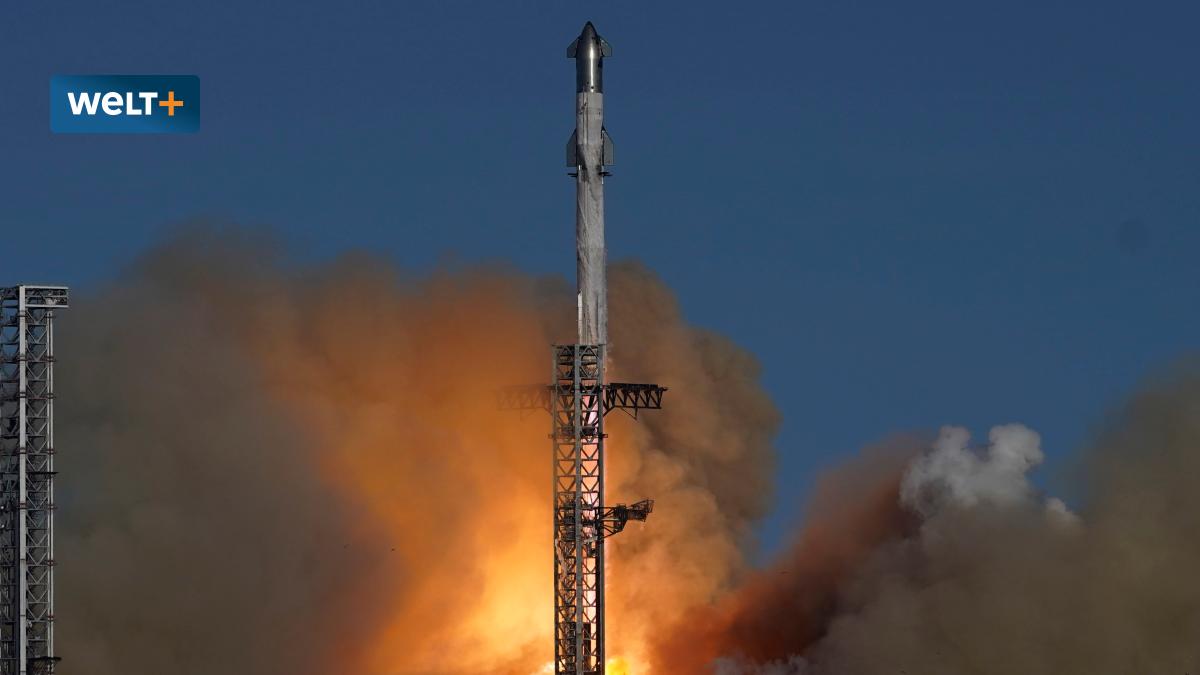 Musks Riesenrakete landet sanft im Wasser statt am Startturm