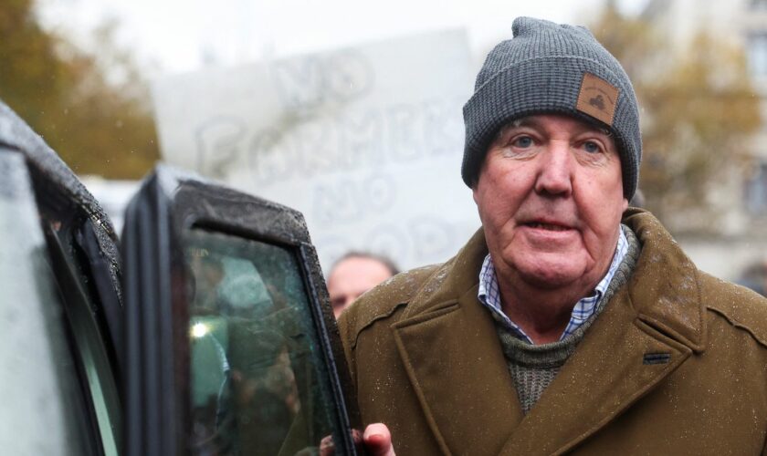 Jeremy Clarkson says government should 'back down' on farmers' inheritance tax as he joins protest