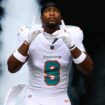 Dolphins' Jonnu Smith says teammate Calais Campbell is 'like the LeBron James of the NFL'