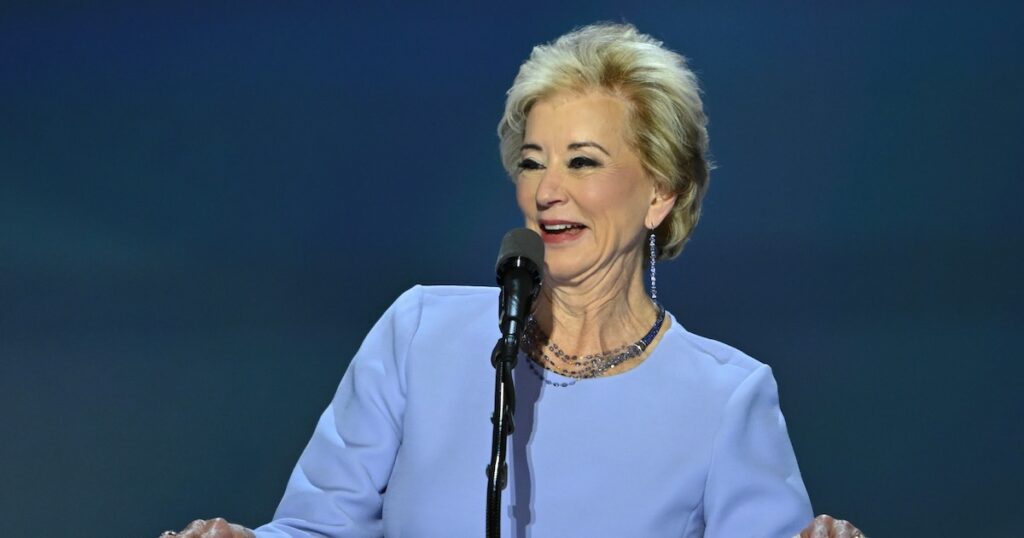 Linda McMahon lors de la Convention nationale républicaine à Milwaukee, Wisconsin, le 18 juillet 2024