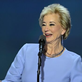 Linda McMahon lors de la Convention nationale républicaine à Milwaukee, Wisconsin, le 18 juillet 2024