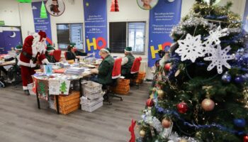 Les enfants ont jusqu'au 20 décembre pour écrire au père Noël, prévient La Poste