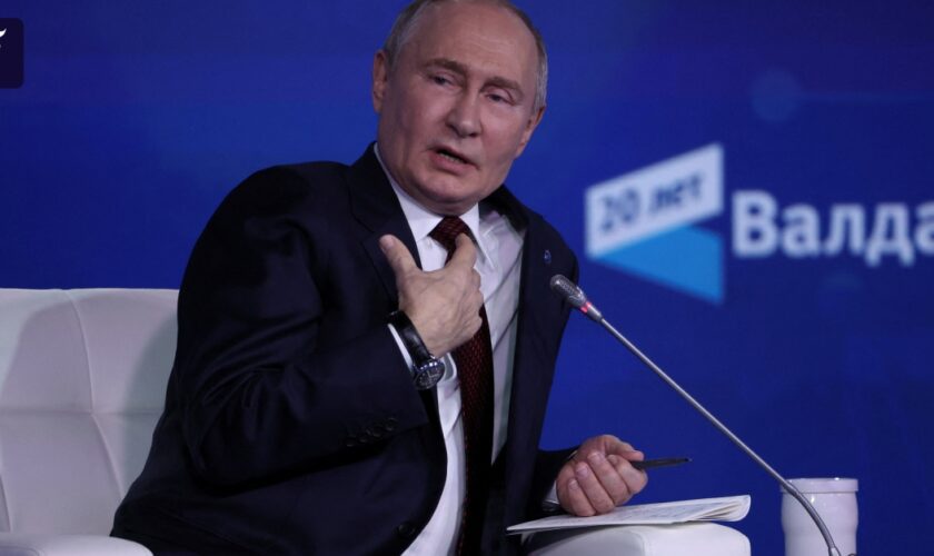 Ukraine-Liveblog: Russische Journalistin: Putin seit fast zwei Wochen nicht aufgetreten