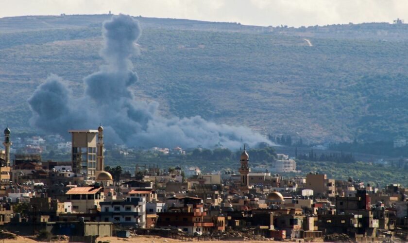 Guerre au Proche-Orient : des affrontements dans le sud du Liban, des frappes israéliennes dans la bande de Gaza