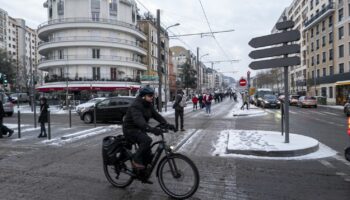 Dépression Caetano : le plan neige-verglas de niveau 2 activé à partir de jeudi en Ile-de-France