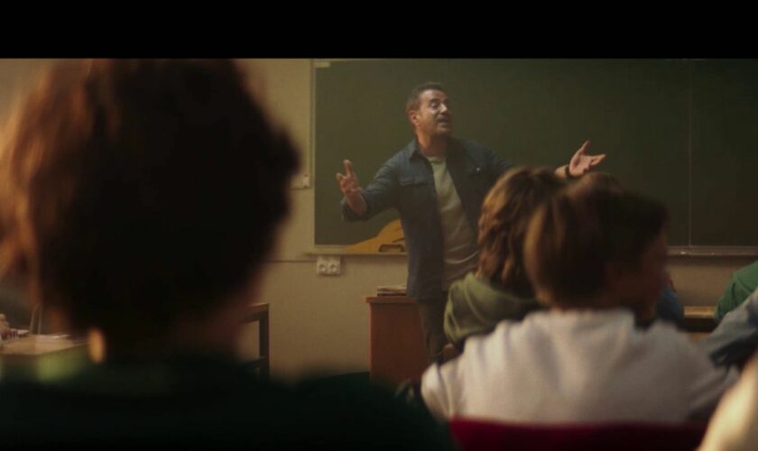 Dans "Le Panache", José Garcia révèle un adolescent bègue à lui-même par le théâtre