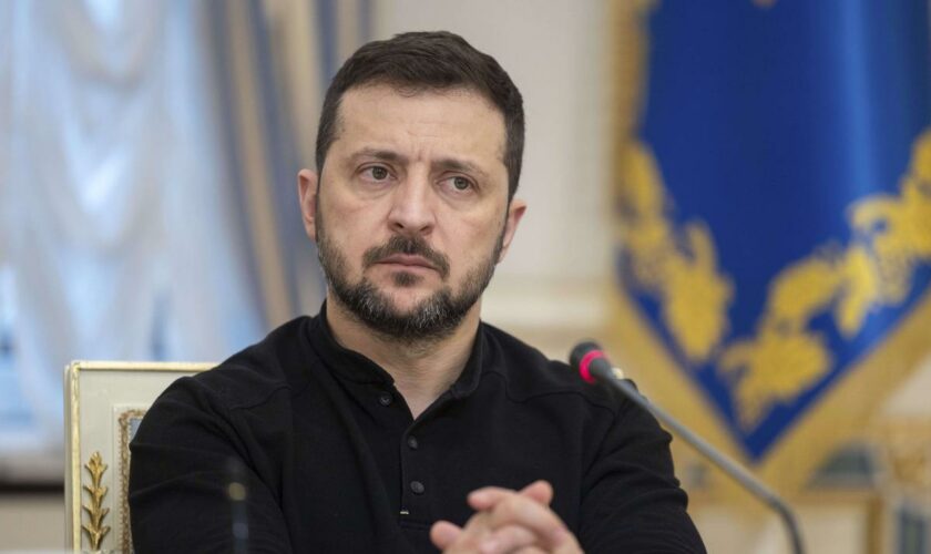 Guerre en Ukraine : « Je pense que nous perdrons » si l’aide des Etats-Unis s’arrête, alerte Zelensky