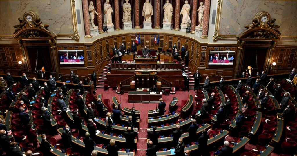 Le Sénat se penche dès mercredi sur les budgets de l'Etat et de la Sécurité sociale en commission, avec une occasion unique de peser dans les débats tout en soutenant le gouvernement de Michel Barnier