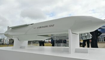 Un missile de croisière franco-britannique Storm Shadow / Scalp au salon de Farnborough près de Londres le 22 juillet 2024