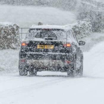 Ce bouton facilite la conduite sur la neige, trop peu d'automobilistes l'utilisent