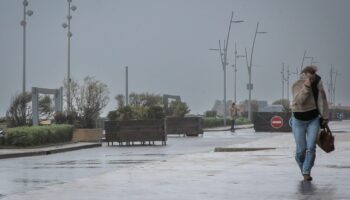 Tempête Caetano : écoles fermées, transports scolaires suspendus, bouchons... Le point région par région