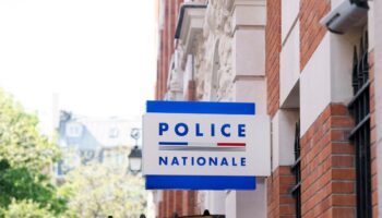 Un policier parisien envoyait des « nudes » à des collègues femmes : il passe en procès pour harcèlement sexuel