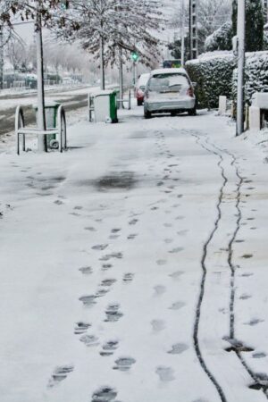 Neige, verglas et vent : la tempête Caetano prive d’électricité 235 000 foyers dans l’Ouest