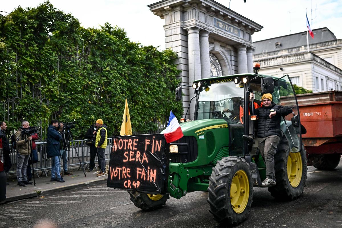 Colère des agriculteurs : la ministre sur le terrain, la Coordination rurale toujours mobilisée