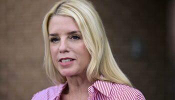 USA: Donald Trump nominiert Pam Bondi als US-Justizministerin