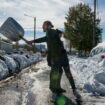 Neige sur le trottoir et sur les routes : qui doit déblayer et saler quelle chaussée ? Les obligations à respecter