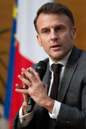 Emmanuel Macron juge les dirigeants d’Haïti « complètement cons », l’ambassadeur français convoqué