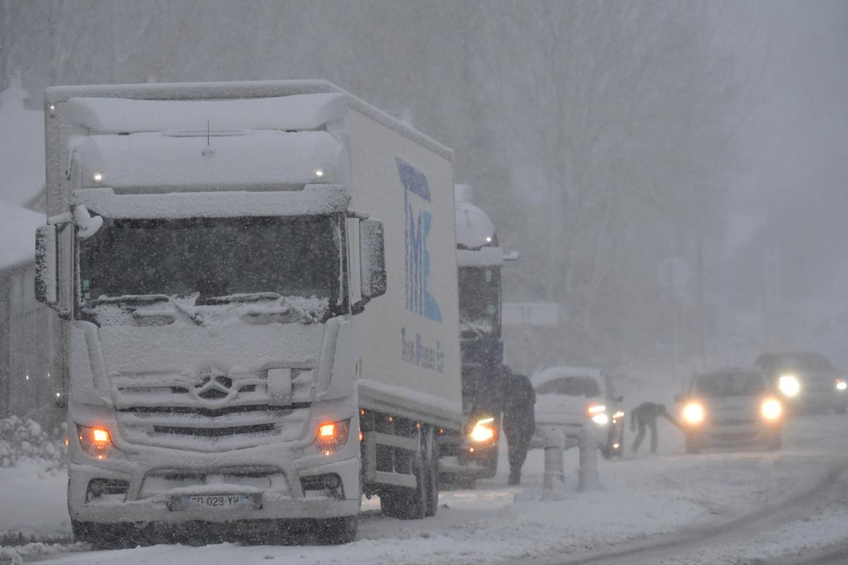 Tempête Caetano : cinq personnes en urgence absolue après un accident dans le Val-de-Marne