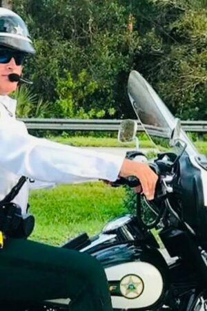 Florida deputy 'fighting for his life' following crash that killed 2 colleagues