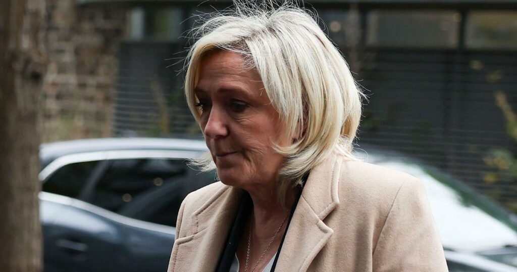 Marine Le Pen rattrapée par ses vieux démons