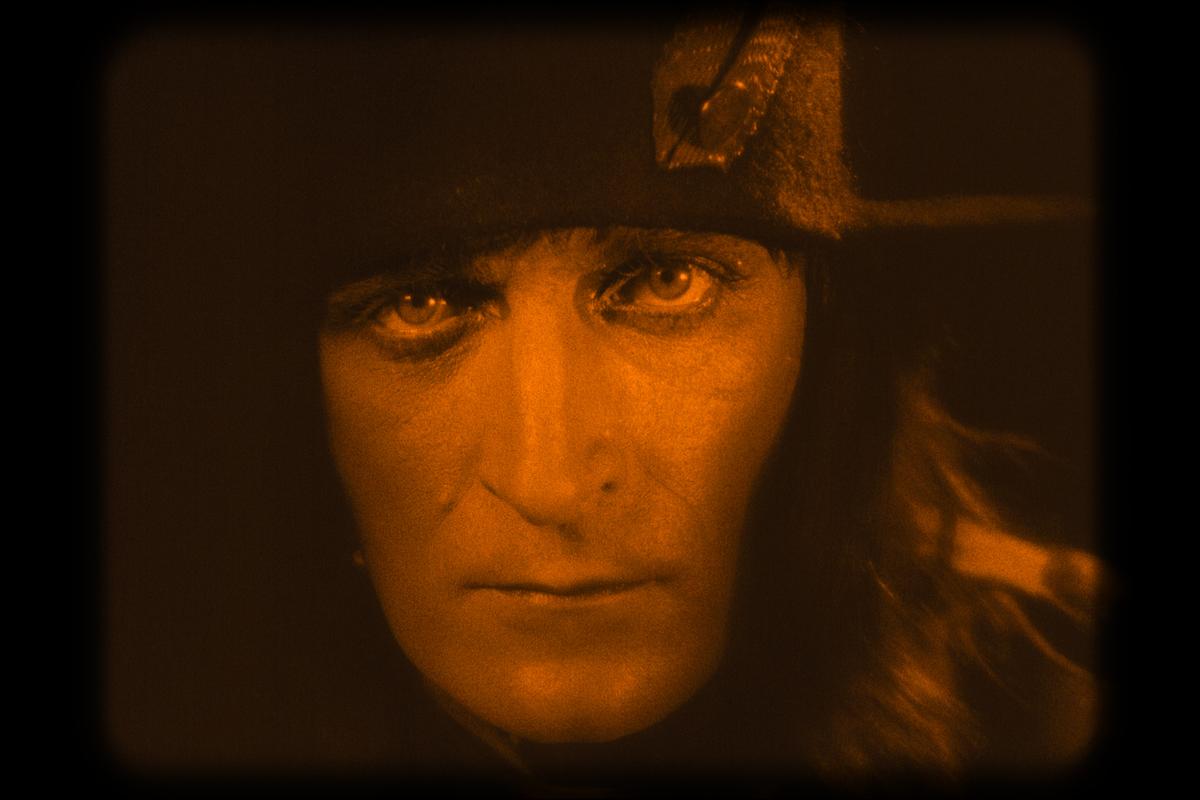 « Napoléon vu par Abel Gance », l’opéra sauvage d’un précurseur