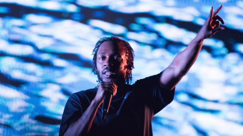 Le rappeur Kendrick Lamar sort "GNX", un nouvel album totalement inattendu